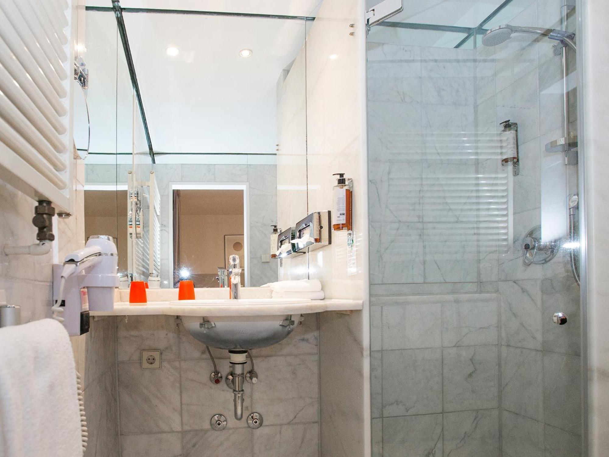 Dormero Hotel Bargenturm Lueneburg Екстер'єр фото